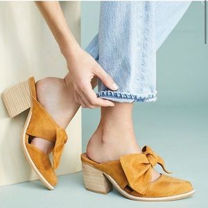 Jeffrey Campbell Cyrus Suede Bow Heeled Mule Clogs